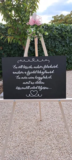 Köszöntő tábla
